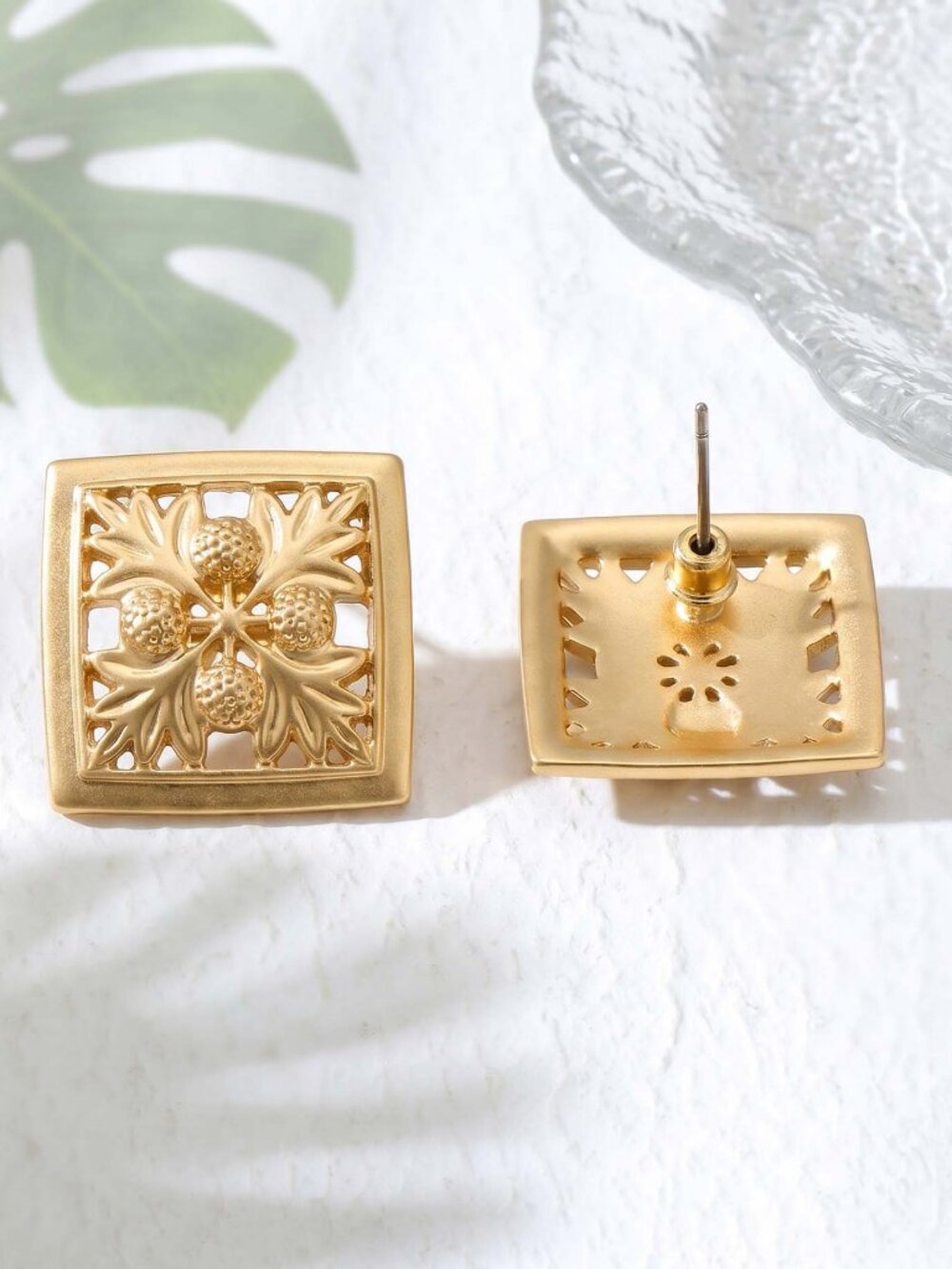 Gold Hawaiian Ulu Quilt Stud Earrings